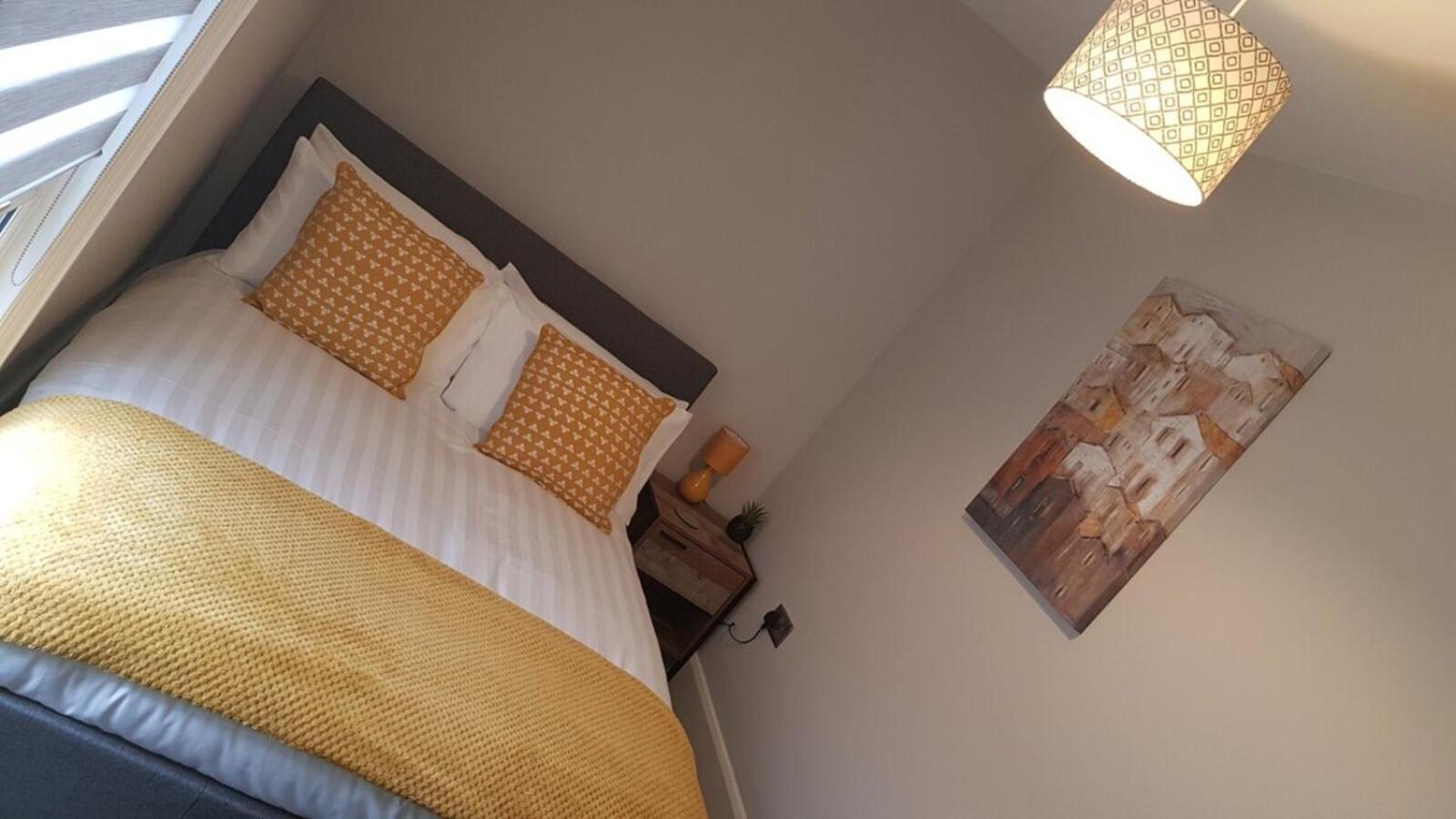Superb 1St Floor Town Centre Apartment-Refurbished Great Coates Εξωτερικό φωτογραφία